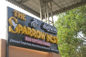 Unclassified image, 5 of 7, button - THE SPARROW NEST ECO COTTAGE (Gop)