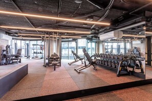 Fitness facility - Luxury Skyline Suite. Heated Pool, Gym Sauna Steam, Business Centre, Free Wifi (Southbank)