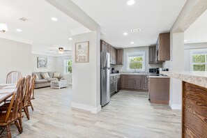 Unclassified image, 3 of 24, button - Perfect 3-bedroom house with AC in serene Milton (Milton)