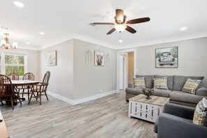 Unclassified image, 5 of 24, button - Perfect 3-bedroom house with AC in serene Milton (Milton)