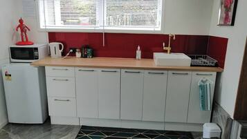 Studio, 1 Bedroom, Garden View | Interior