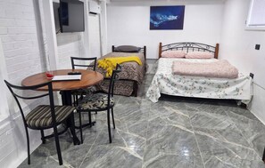 Studio, 1 Bedroom, Garden View - 1 Bed 1 Bathroom w Parking Wi-fi Netflix (Auckland)