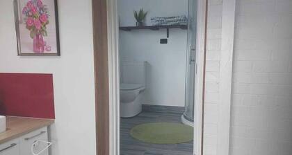 1 Bed 1 Bathroom w Parking Wi-fi Netflix