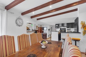 Dining - Magnificent Villa, Terrace, Swimming Spa, Garden. (Nice)