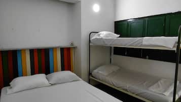 9 bedrooms, WiFi, bed sheets