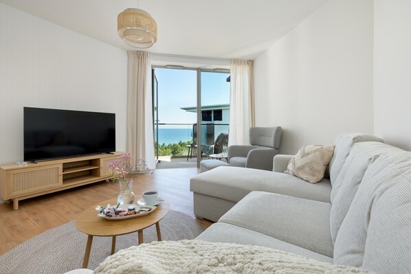 Apartment | Living room - Large Apartment With sea View, Indoor Pool (Rewal)