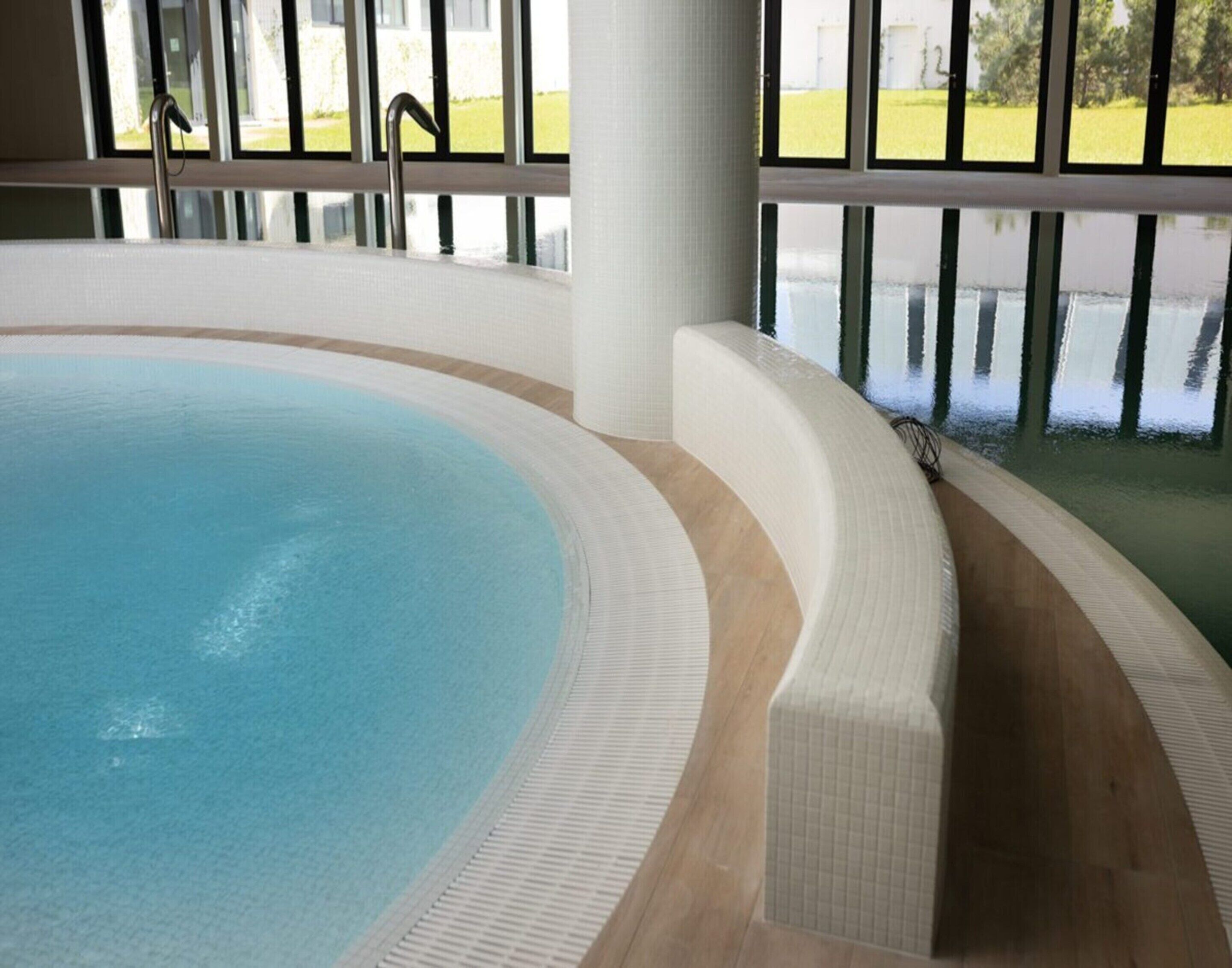 Apartment | Pool | Indoor pool, outdoor pool