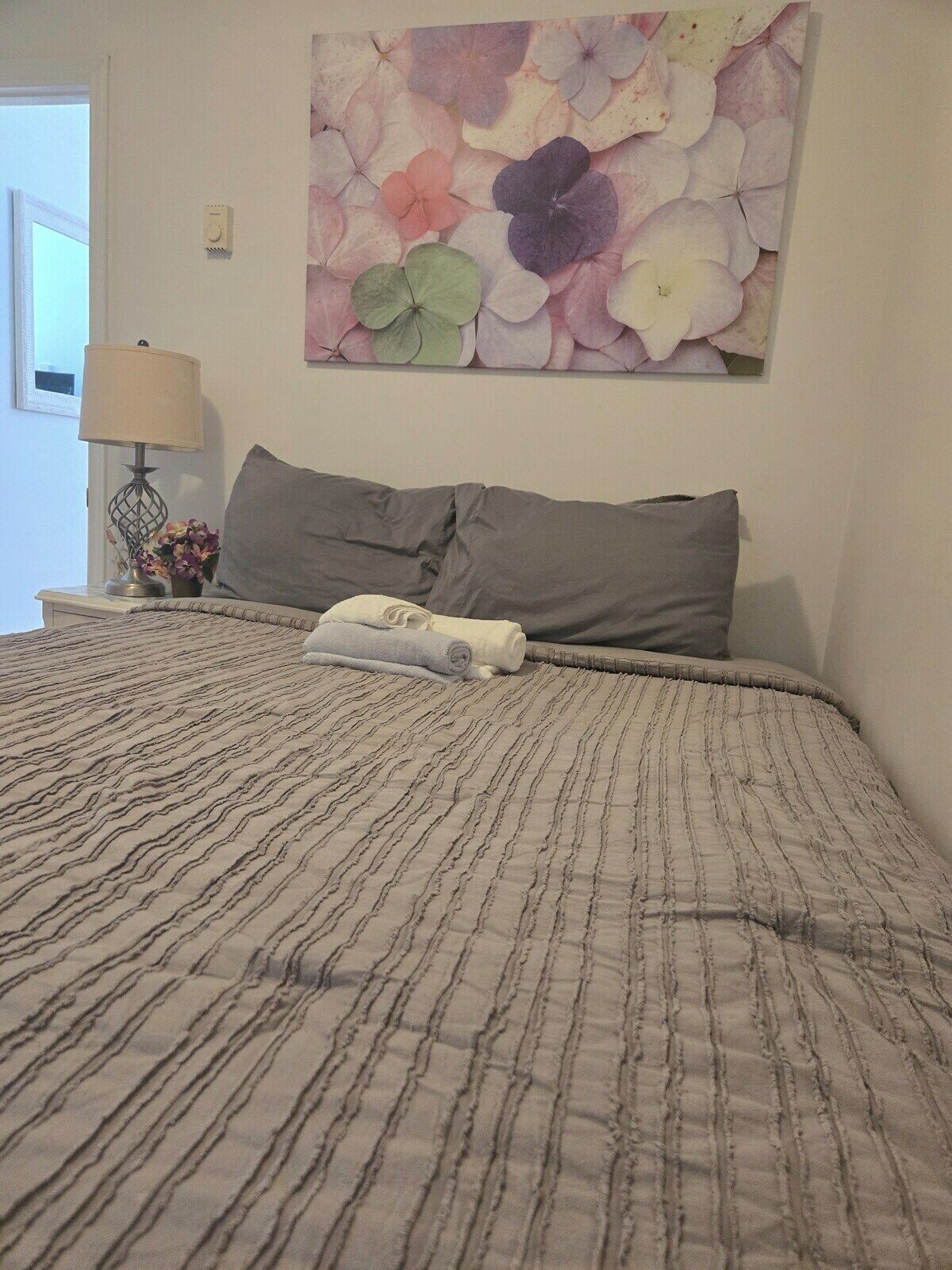 2 chambres, fer et planche à repasser, Wi-Fi gratuit, draps fournis