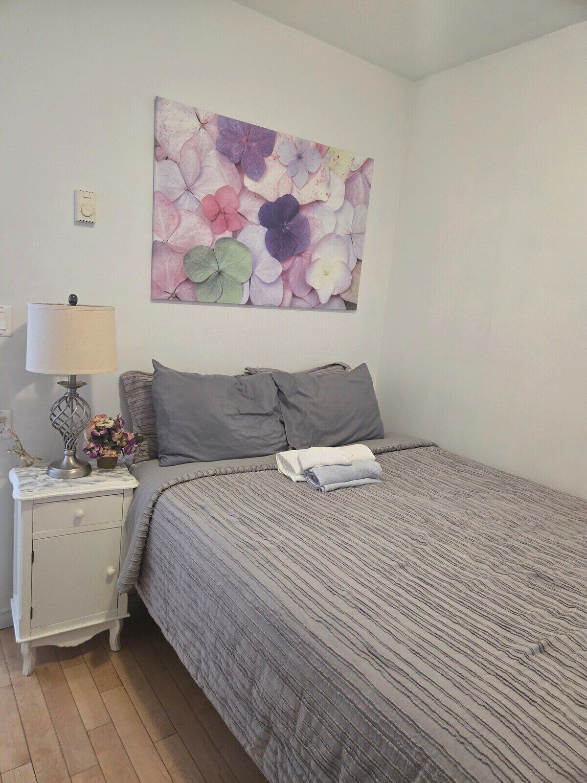 2 chambres, fer et planche à repasser, Wi-Fi gratuit, draps fournis