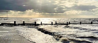 The Paddocks - A dog-friendly self-catering holiday home in Heacham, Norfolk