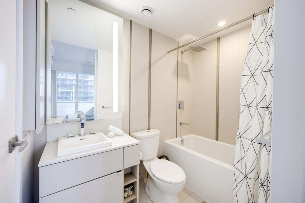 Immerse Yourself in Luxury in Our Spa-Inspired Bathroom