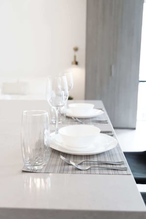 Dining area - Studio Gem in the lovely Waterfront Communities (Toronto)