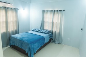 2 bedrooms, iron/ironing board, WiFi, bed sheets - Nook Apartments-Cozy fully furnished 2 bedroom apartment @ Dunfermline St Andrew (Grenville)
