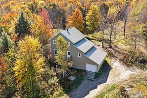 Exterior - 2 Acre Nature Retreat, Private Lake, Firepit, Bird Sanctuary, Stargazing (Wentworth)