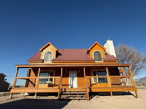 Charming Cedar City cabin: Horse friendly