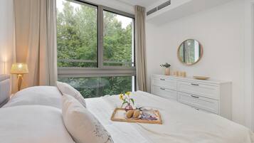 Apartamento | 1 quarto, ferros/tábuas de passar roupa, individualmente mobiliados