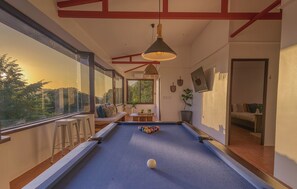 Billiards - Villa Guanacasteca (Sardinal)