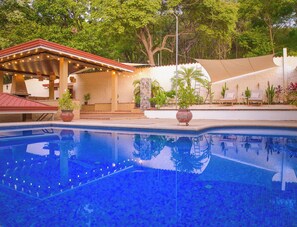 Outdoor pool - Villa Guanacasteca (Playas del coco)
