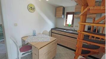 House, 1 Bedroom, Terrace, Garden View | Dining