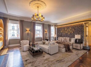 6 chambres, fer et planche à repasser, Wi-Fi, draps fournis