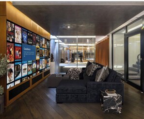 Imagen sin descripción, 2 de 19, botón