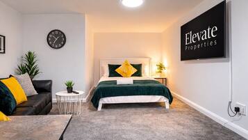 1 bedroom, iron/ironing board, WiFi, bed sheets