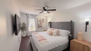 WiFi - Quick Commute to Hospitals and Tyndall, Gorgeous Stay! (Panama City)
