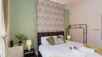 2 bedrooms, iron/ironing board, free WiFi, bed sheets