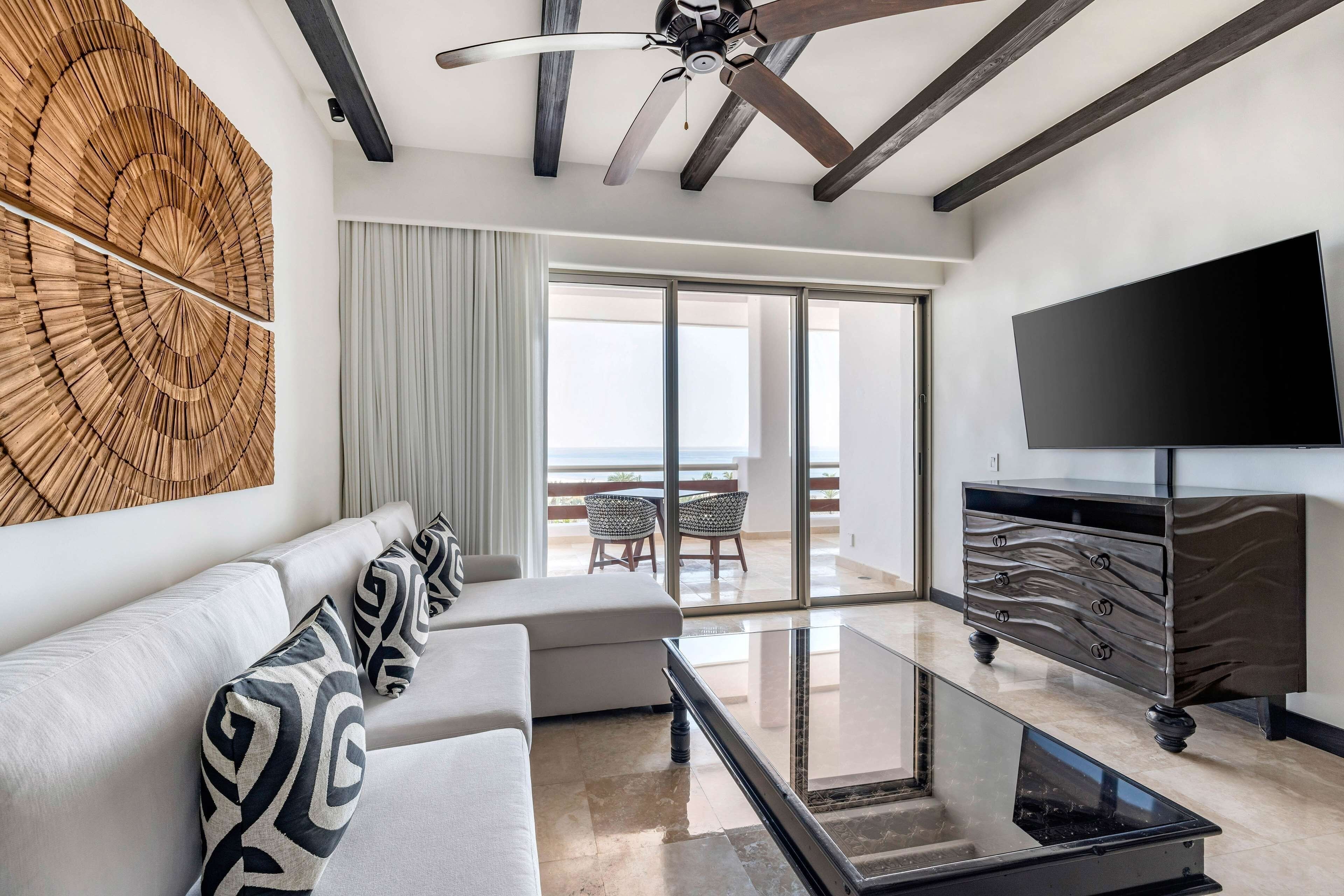 2 Elegant Ocean View Suites W/ Full Kitchen  Steps From Plaza Del Pescador - San José del Cabo