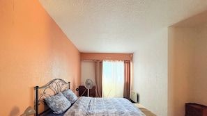 1 bedroom, iron/ironing board, Internet, bed sheets