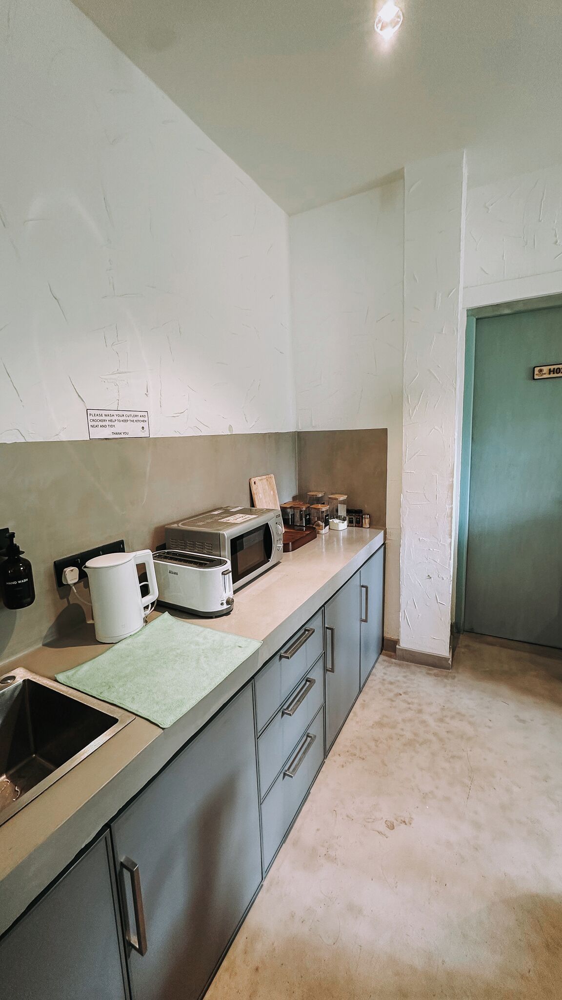 微波爐、烤箱、爐台、鍋具/餐盤/廚房用品