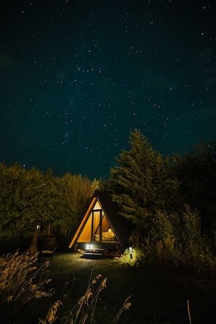 Comfort Cabin, Patio, Resort View | Property grounds. Pine Creek Retreat