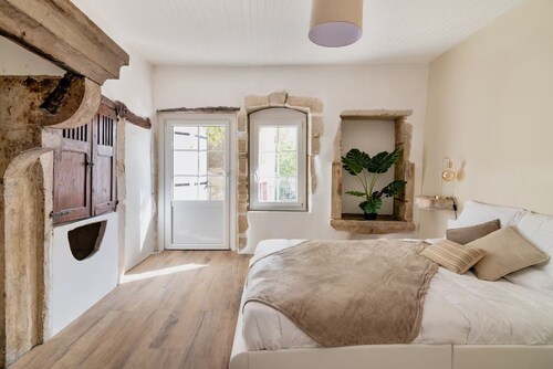 Maison authentique et spa privé 18 personnes
