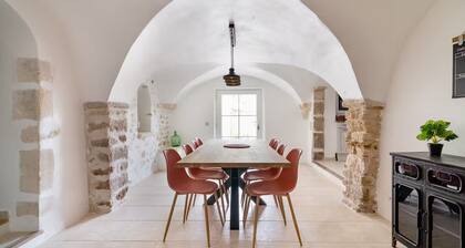 Authentic house and private spa for 18 people