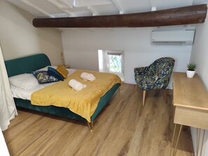 9 Schlafzimmer, Internetzugang, Bettwäsche