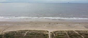 Memora Guesthouse - House two blocks from the beach and 15 minutes from Ilha do Mel (Honey Island).