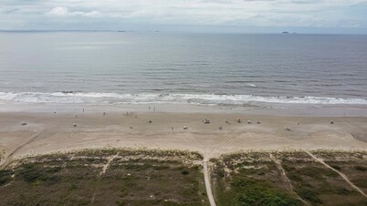 Memora Guesthouse - House two blocks from the beach and 15 minutes from Ilha do Mel (Honey Island).