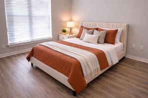 2 bedrooms, WiFi, bed sheets - Enjoyable 2-bedroom apartment with AC in charming Katy (Katy)