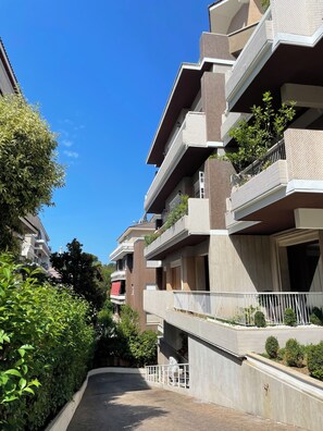 Exterior - COZY HOUSE 5 MINUTES FROM SAN PIETRO INSIDE A GREEN AND QUIET RESIDENCE (Roma)