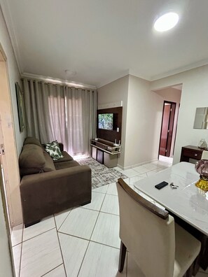 Smart TV - Cozy apartment (1 suite, 1 single bedroom) 3 minutes from downtown Foz do Iguaçu. (Foz do Iguaçu)