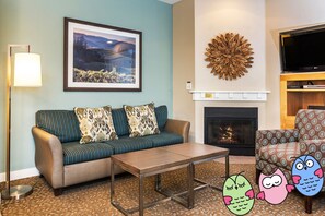 Smart TV, chimenea y estéreo 