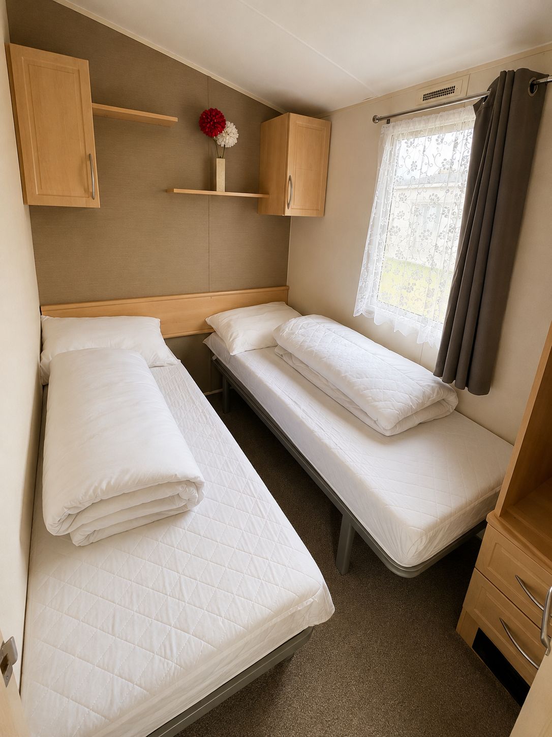 House, 3 Bedrooms, Balcony