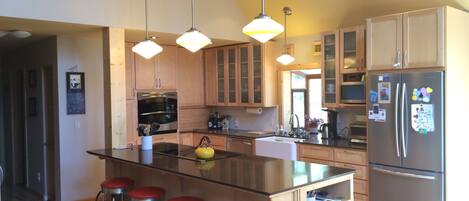Microwave, oven, stovetop, dishwasher