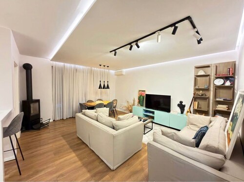 Perfect 2-bedroom apartment with AC in quaint Golem