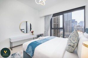 Luxury Apartment, Balcony, City View - Vogue | Act One near Burj Khalifa | Dubai Mall (Dubai)