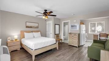 Studio | Iron/ironing board, free WiFi