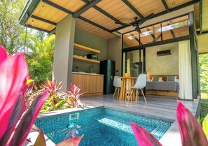 Outdoor dining - Mira Bungalow, AC & Plunge Pool near Arrecife (Punta Uva)