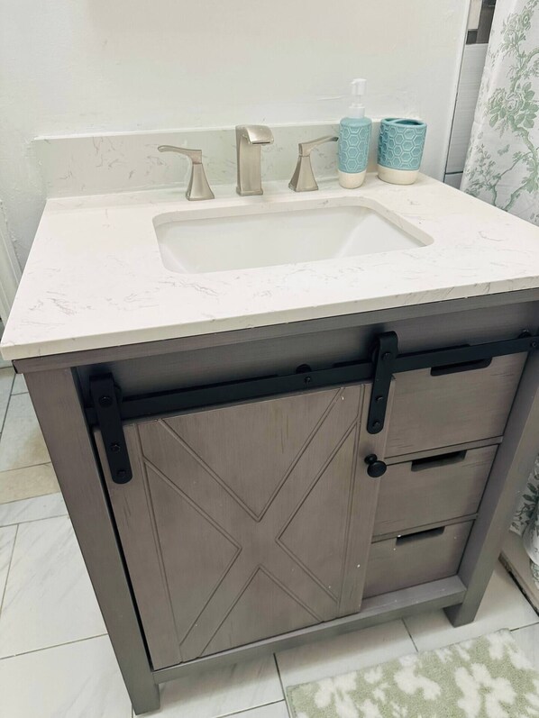 Imagen sin descripción, 1 de 17, botón