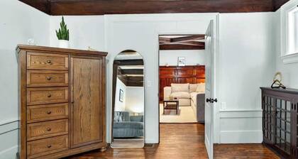 Historic East Ave! Ample space for Large groups