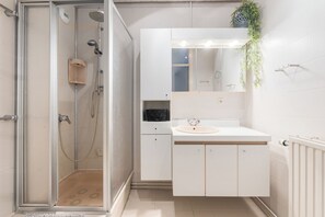 Shower - 1 bedroom accommodation in Sint Idesbald (Sint Idesbald)